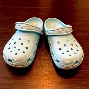 CROCS CLASSIC CLOG WOMENS SIZE 7
